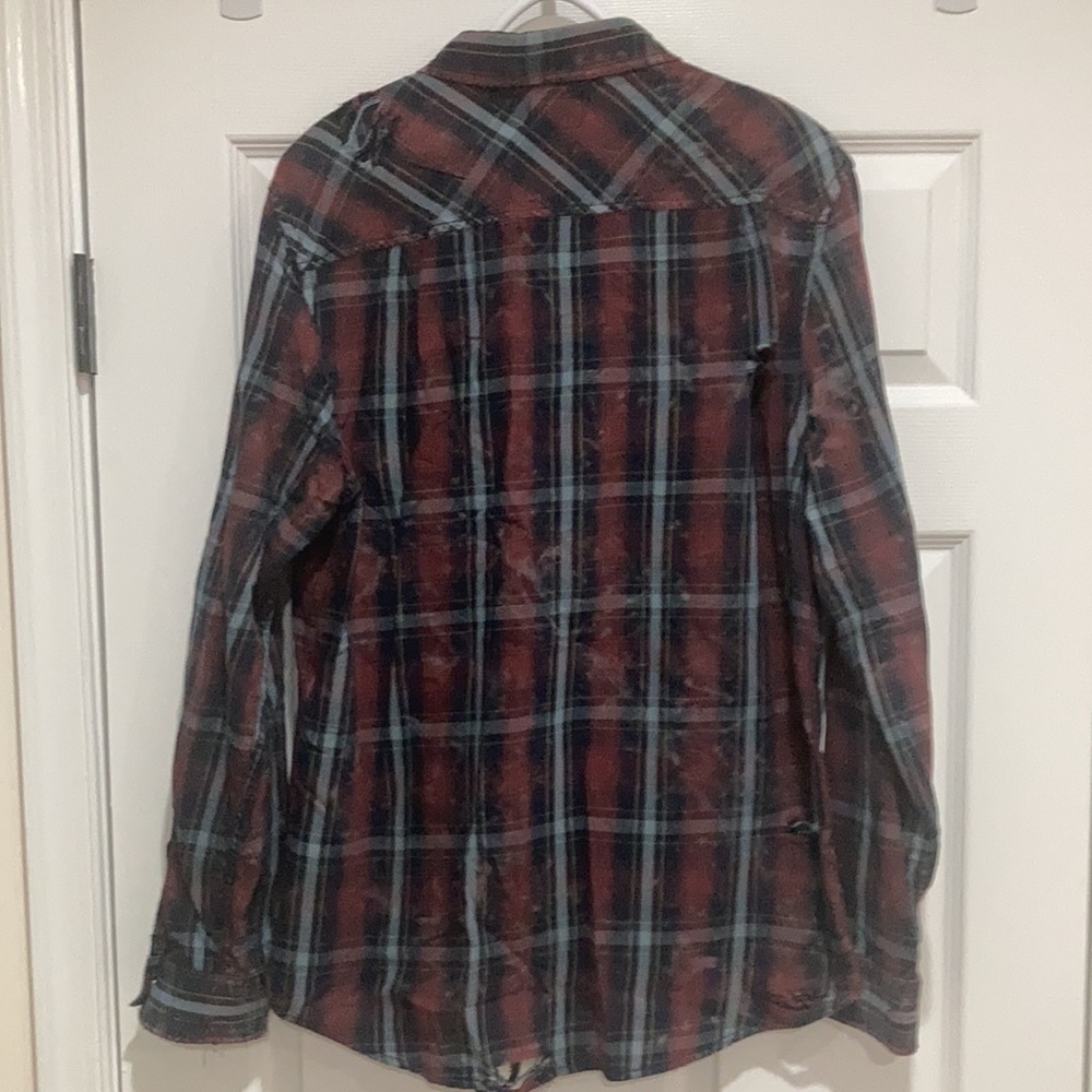 𝅺MEN’S Hudson button down - Picture 5 of 5